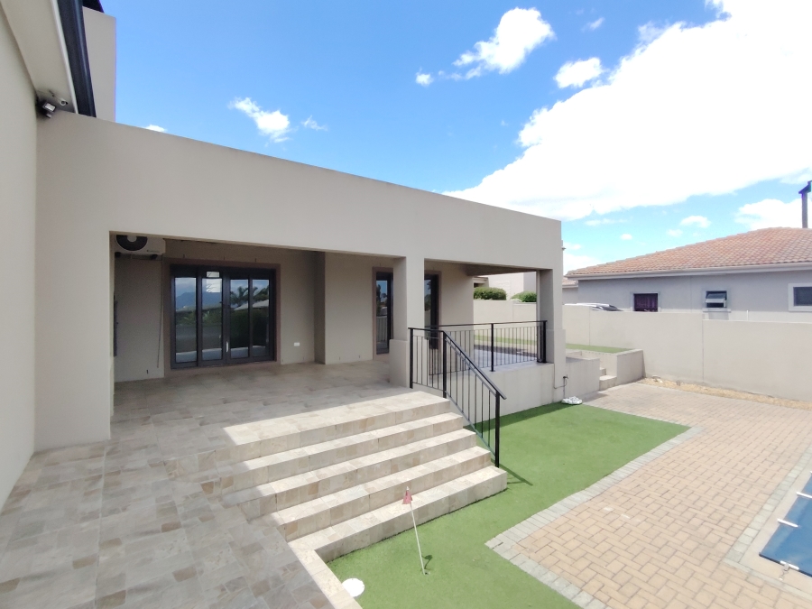 To Let 3 Bedroom Property for Rent in Jakarandas Western Cape